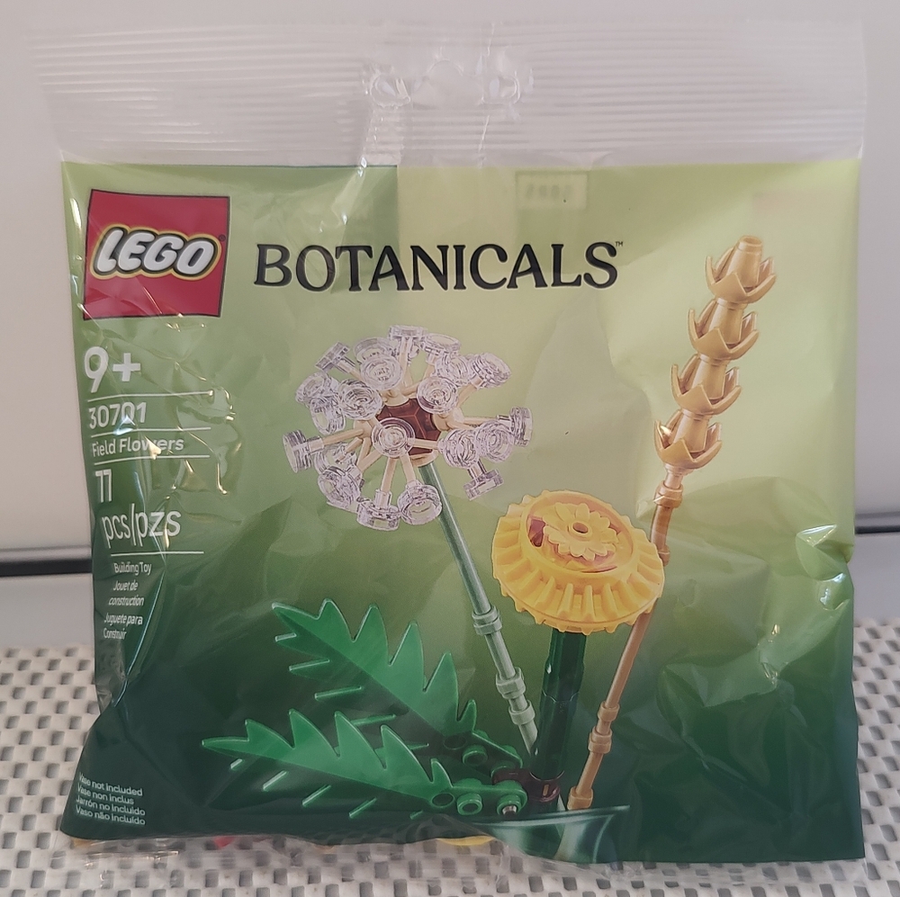 Lego Botanicals 30701 Field Flowers NWT Building Toy Set